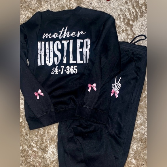 Custom suit - Picture 2 of 2